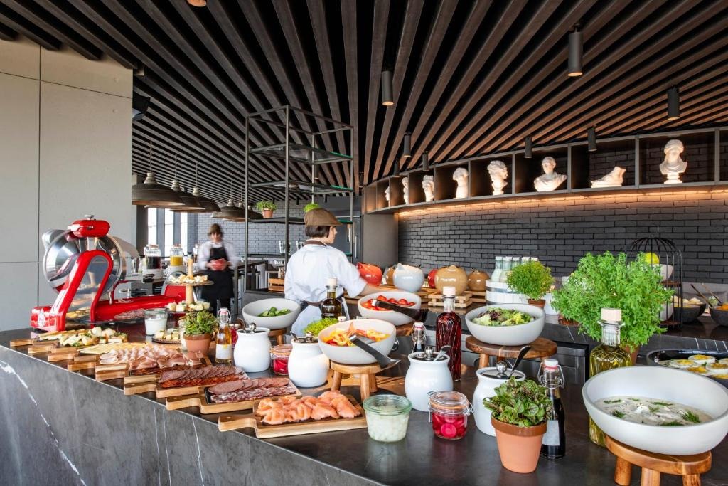 هتل پولمن تفلیس